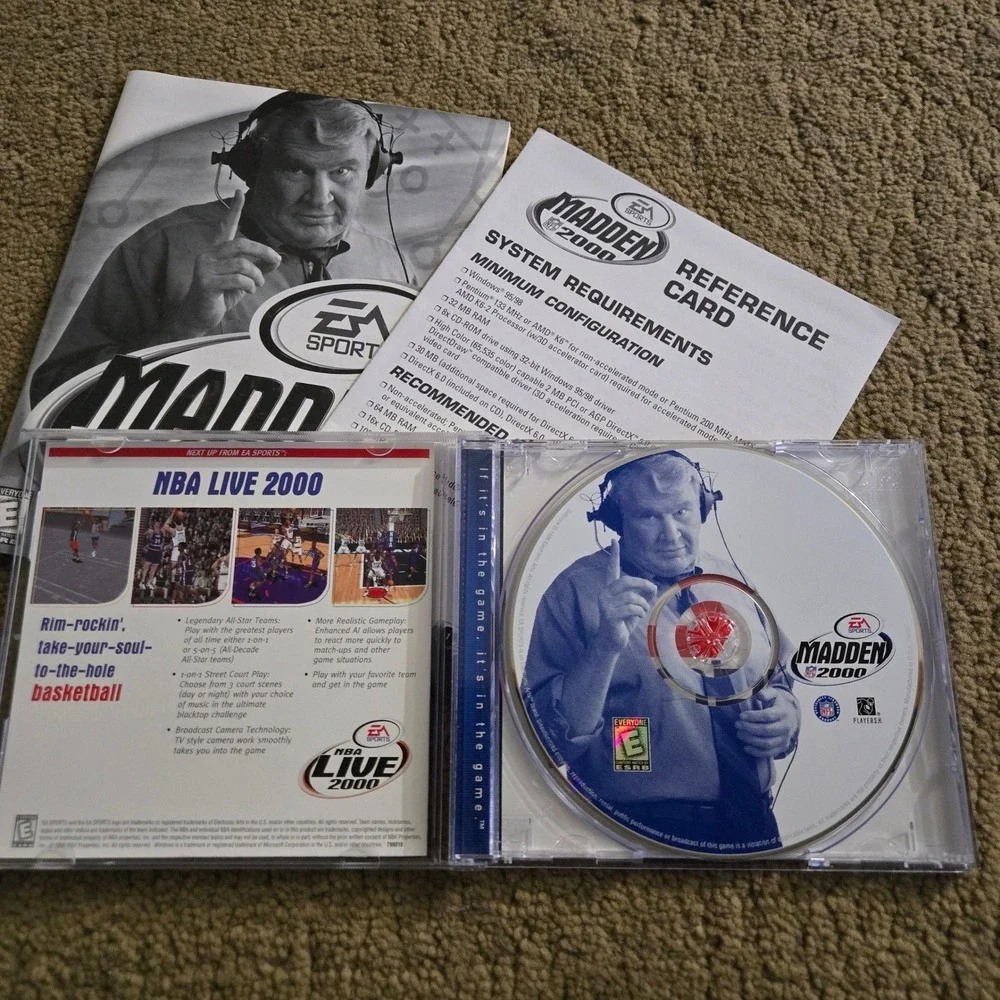 Madden NFL 2000 PC Game EA Sports Windows 95/98 Complete with Manual CIB